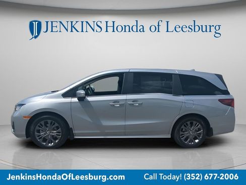 New 2026 Honda Odyssey Touring image 6