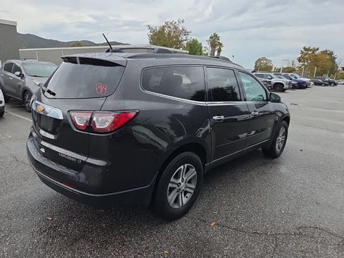 Used 2016 Chevrolet Traverse LT FWD image 5