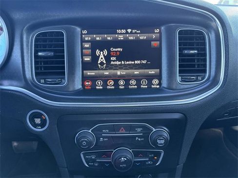 Used 2018 Dodge Charger SXT Plus image 22