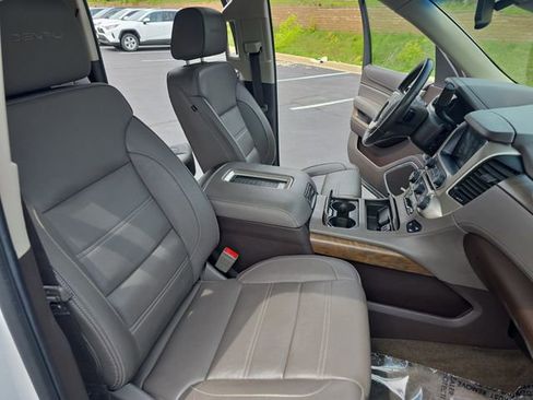 Used 2018 GMC Yukon XL Denali w/ Denali Ultimate Package AWD/4WD image 12