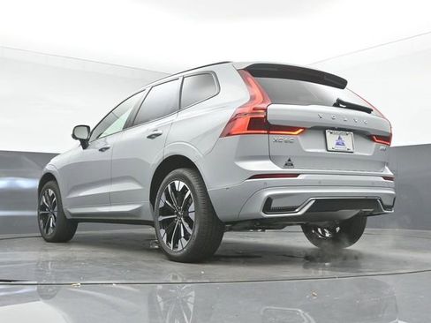 New 2026 Volvo XC60 B5 Plus w/ Protection Package Premier image 42