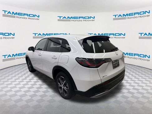 Used 2023 Honda HR-V EX-L image 3