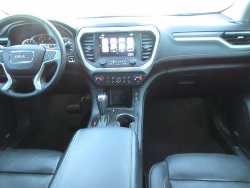 Certified 2017 GMC Acadia SLT image 17