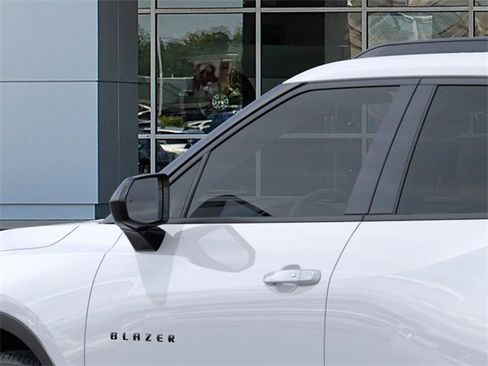 New 2026 Chevrolet Blazer LT w/ Convenience Package image 12