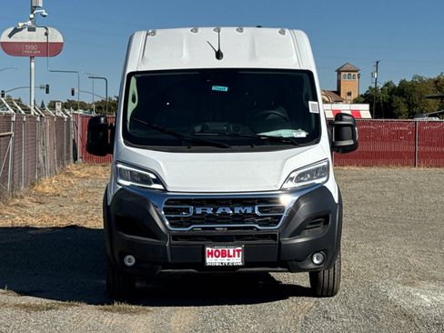 New 2026 RAM ProMaster 2500 w/ Quick Order Package 22G SLT image 8