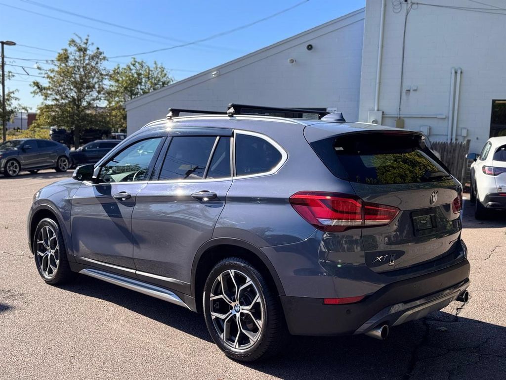 Used 2021 BMW X1 xDrive28i w/ Premium Package AWD/4WD image 4