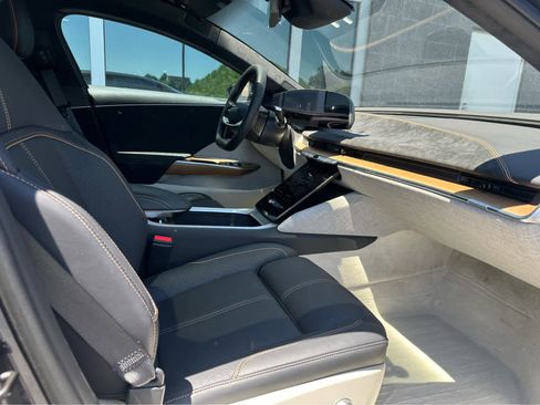Used 2025 Lucid Air Grand Touring AWD/4WD image 16