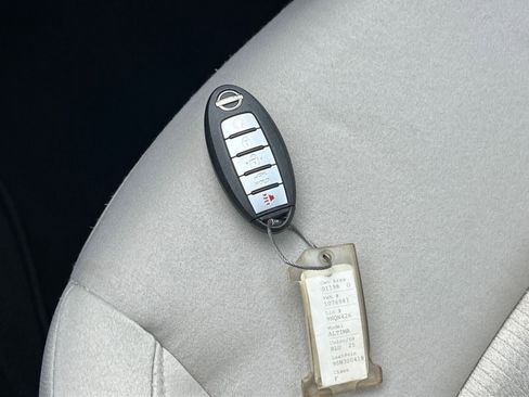 Used 2025 Nissan Altima 2.5 SV image 21