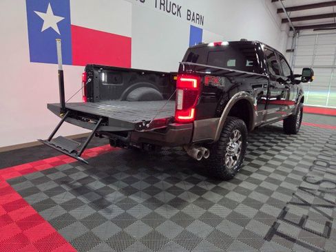 Used 2020 Ford F250 King Ranch w/ King Ranch Ultimate Package AWD/4WD image 30