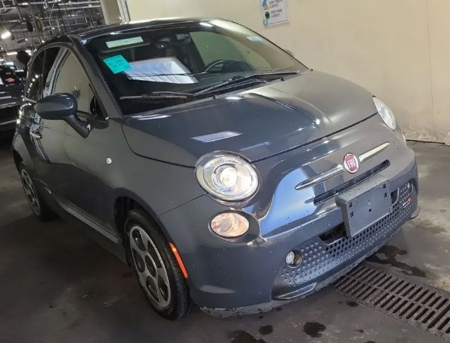 Used 2018 FIAT 500 e FWD image 3