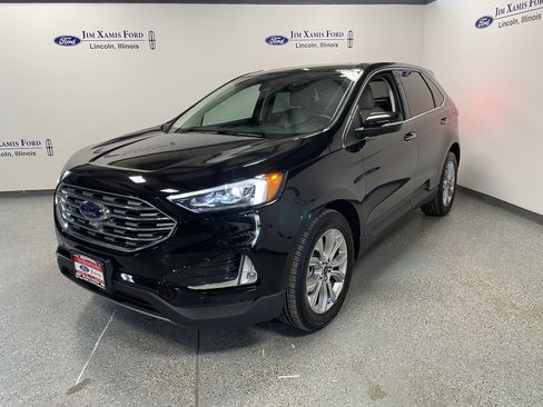 Used 2024 Ford Edge Titanium w/ Equipment Group 301A image 3