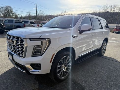 Used 2025 GMC Yukon Denali image 5