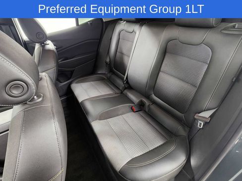 Used 2025 Chevrolet Trax LT FWD image 12