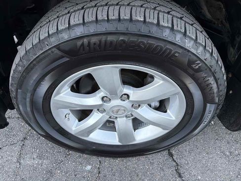 Used 2018 Lexus GX 460 image 23