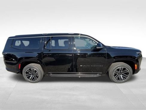 New 2026 Jeep Grand Wagoneer L 2WD image 5