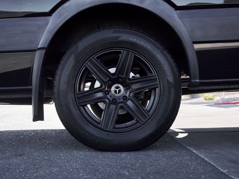 Used 2018 Mercedes-Benz Sprinter 2500 image 20