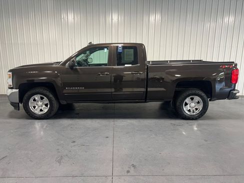 Used 2018 Chevrolet Silverado 1500 LT w/ All Star Edition image 13