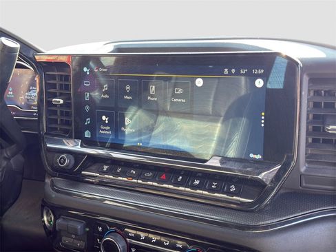 Used 2024 Chevrolet Silverado 2500 ZR2 w/ Technology Package image 20