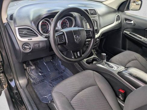 Used 2018 Dodge Journey SXT FWD image 10