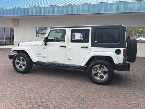 Used 2016 Jeep Wrangler Unlimited Sahara w/ Connectivity Group image 3