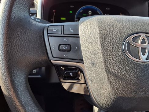 Certified 2025 Toyota Camry LE image 22