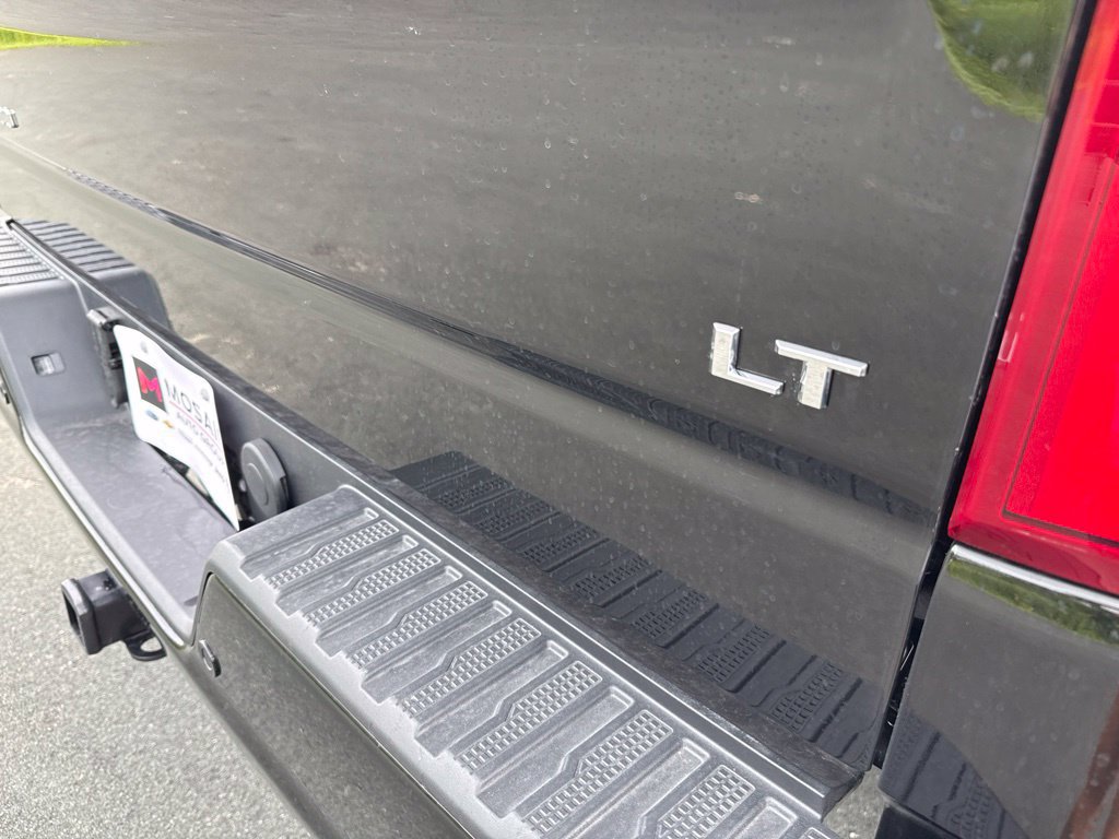 Used 2026 Chevrolet Silverado 1500 LT Trail Boss w/ LT Trail Boss Premium Package AWD/4WD image 18