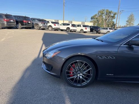 Used 2017 Maserati Quattroporte GTS GranSport image 4