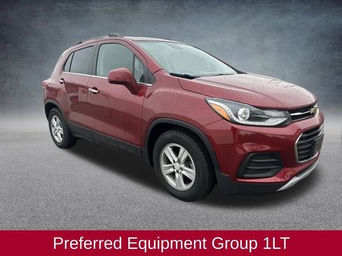 Used 2020 Chevrolet Trax LT w/ LT Convenience Package image 10