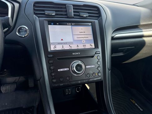 Used 2019 Ford Fusion Titanium image 29