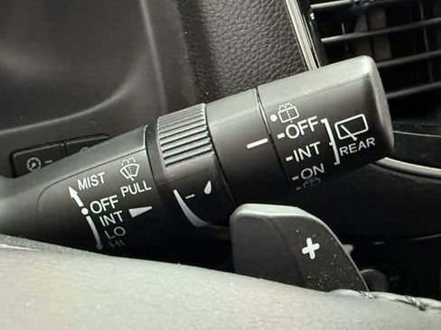 Used 2022 Honda Pilot Touring image 12