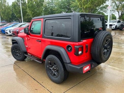 Certified 2018 Jeep Wrangler Sport AWD/4WD image 6