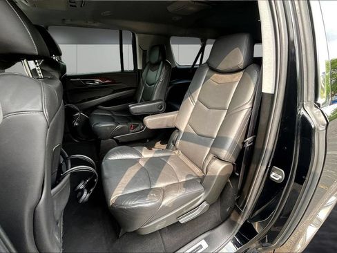 Used 2019 Cadillac Escalade ESV Premium Luxury AWD/4WD image 22