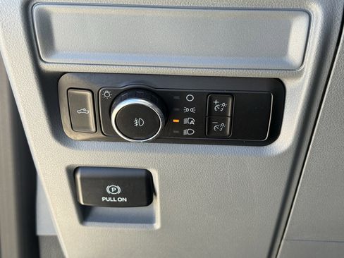 Used 2023 Ford F150 XLT image 23