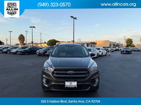 Used 2019 Ford Escape SEL FWD image 2