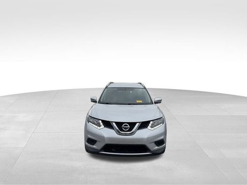 Used 2016 Nissan Rogue SV w/ SV Premium Package image 12