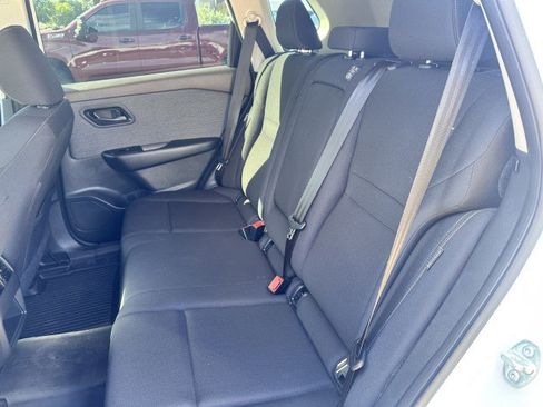 Used 2023 Nissan Rogue S image 13