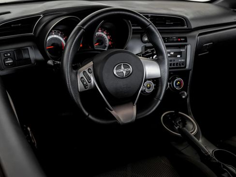 Used 2012 Scion tC FWD image 12