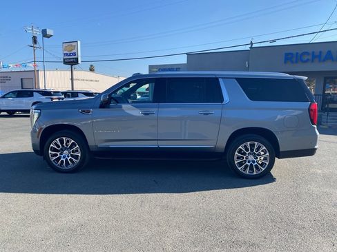 Used 2025 GMC Yukon XL Denali image 6