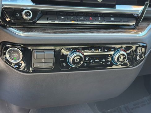 Used 2026 GMC Sierra 1500 Elevation image 30