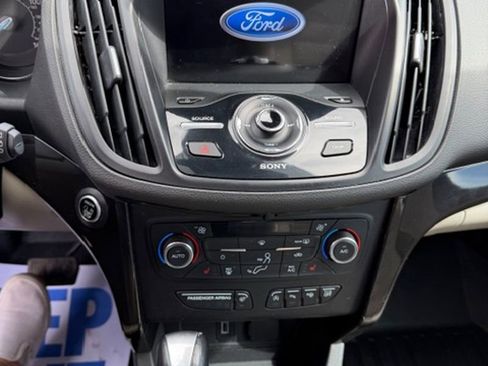 Used 2017 Ford Escape Titanium w/ Equipment Group 301A AWD/4WD image 9