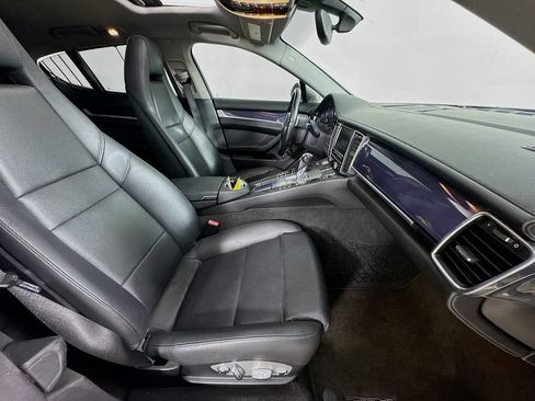 Used 2012 Porsche Panamera 4 image 35