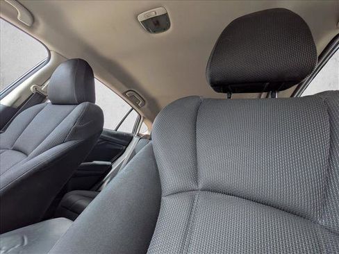 Used 2018 Subaru Impreza 2.0i image 12