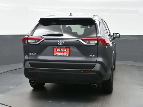 Used 2024 Toyota RAV4 XLE FWD image 5