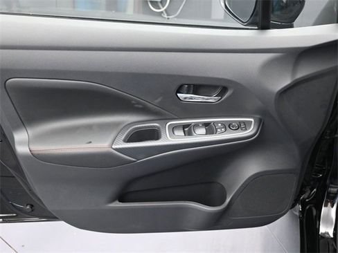 New 2025 Nissan Versa SR w/ Trunk Package image 15