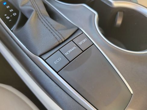 Used 2024 Toyota Camry LE image 22