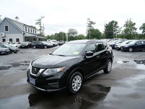 Used 2018 Nissan Rogue S AWD/4WD image 1