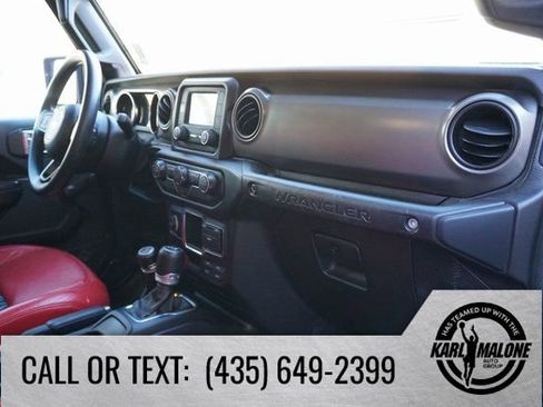 Used 2019 Jeep Wrangler Unlimited Sport image 37