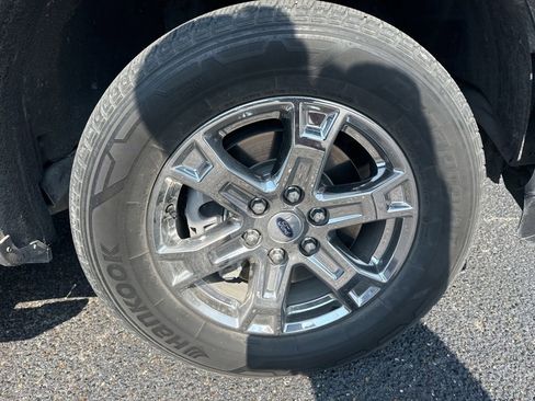 Used 2023 Ford F150 XLT w/ Equipment Group 302A High RWD image 10