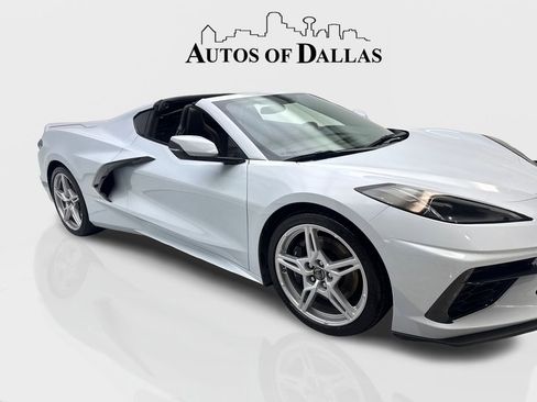 Used 2021 Chevrolet Corvette Stingray Coupe w/ Z51 Performance Package RWD image 12