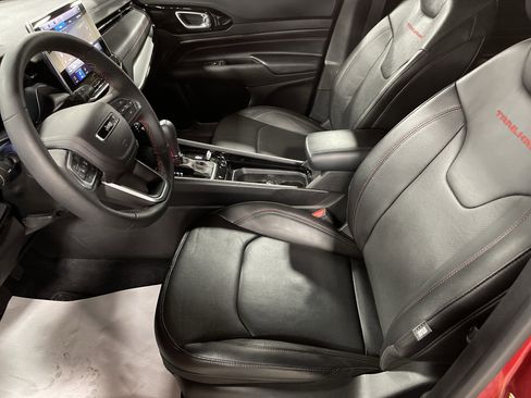 Used 2024 Jeep Compass Trailhawk w/ Trailhawk Elite Group image 10